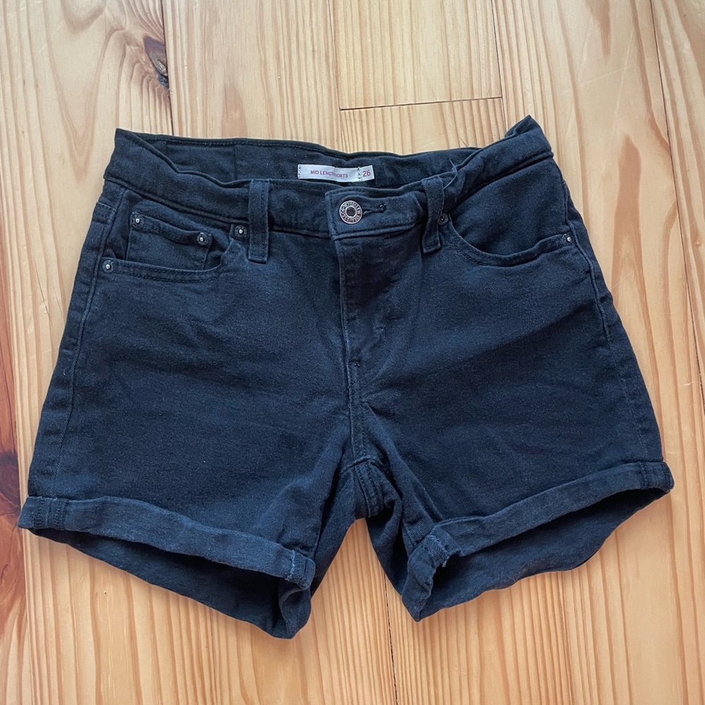 Women's Black Levi’s Denim Shorts
